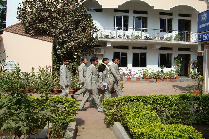 https://cache.careers360.mobi/media/colleges/social-media/media-gallery/5431/2019/5/30/Campus Inside View of Institute of Professional Studies and Research Cuttack_Campus-View.jpg